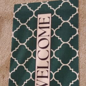 Green Welcome Mat with White Pattern NEW